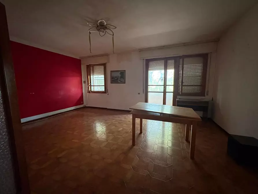 Immagine 1 di Appartamento in vendita  a Pontedera