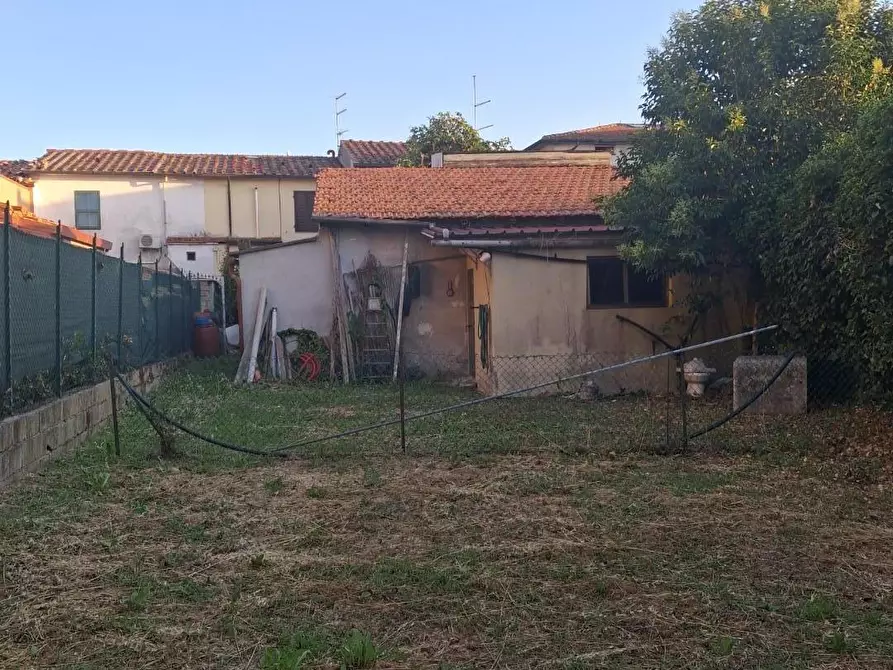 Immagine 7 di Magazzino in vendita  a Casciana Terme Lari