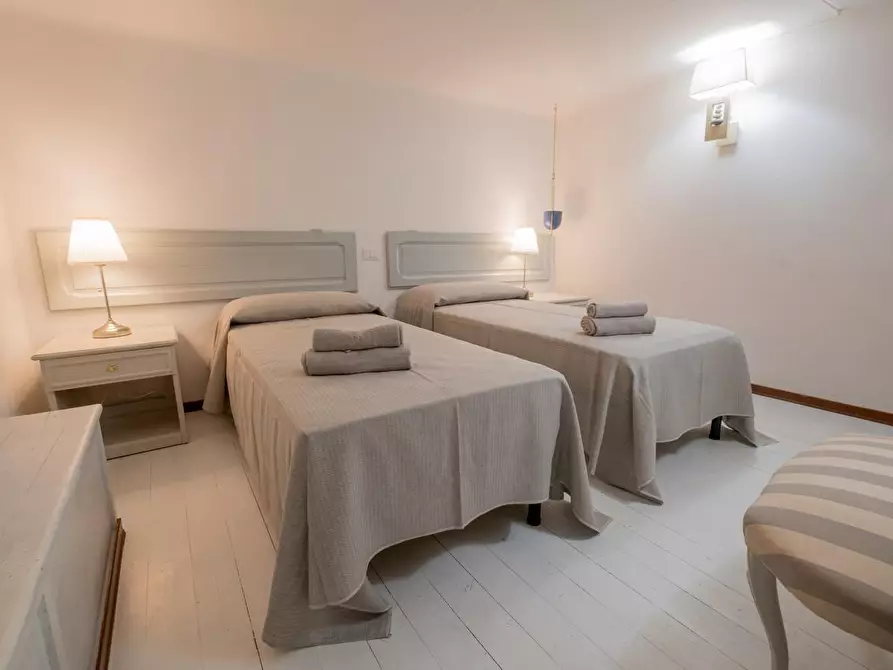 Immagine 3 di Appartamento in vendita  a Forte Dei Marmi