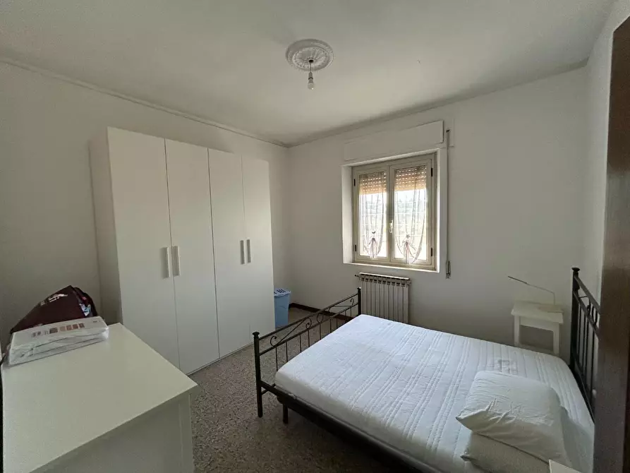 Immagine 15 di Appartamento in vendita  a Siena