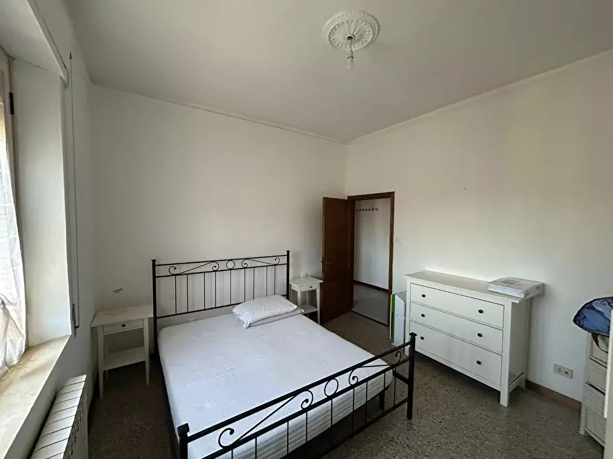 Immagine 16 di Appartamento in vendita  a Siena