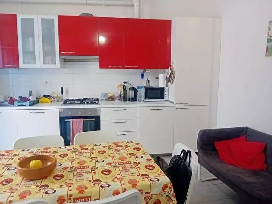 Immagine 2 di Appartamento in vendita  a Pisa
