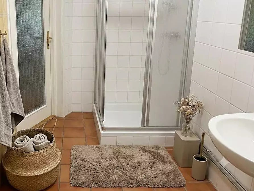 Immagine 21 di Terratetto in vendita  a Cascina