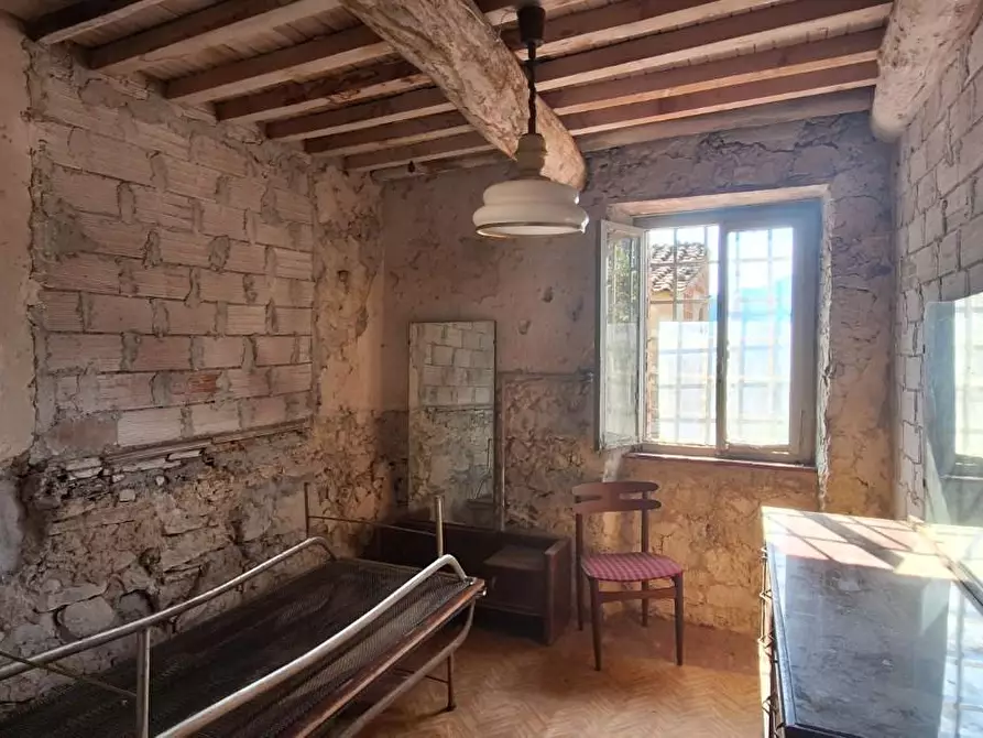 Immagine 15 di Casa colonica in vendita  a Borgo A Mozzano