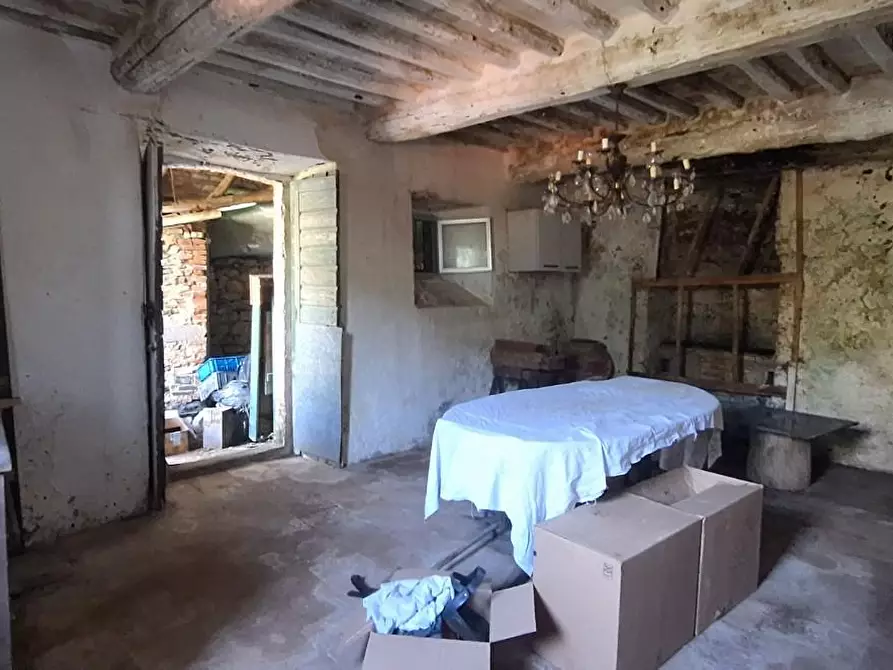 Immagine 14 di Casa colonica in vendita  a Borgo A Mozzano