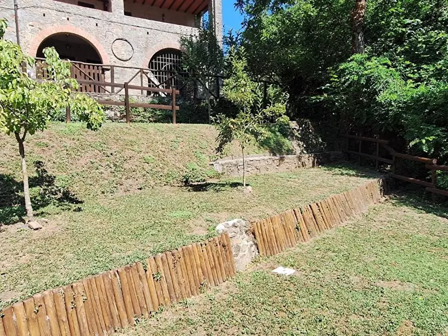 Immagine 9 di Appartamento in vendita  a Pescaglia