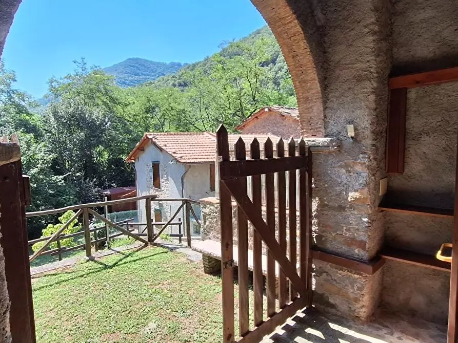 Immagine 15 di Appartamento in vendita  a Pescaglia