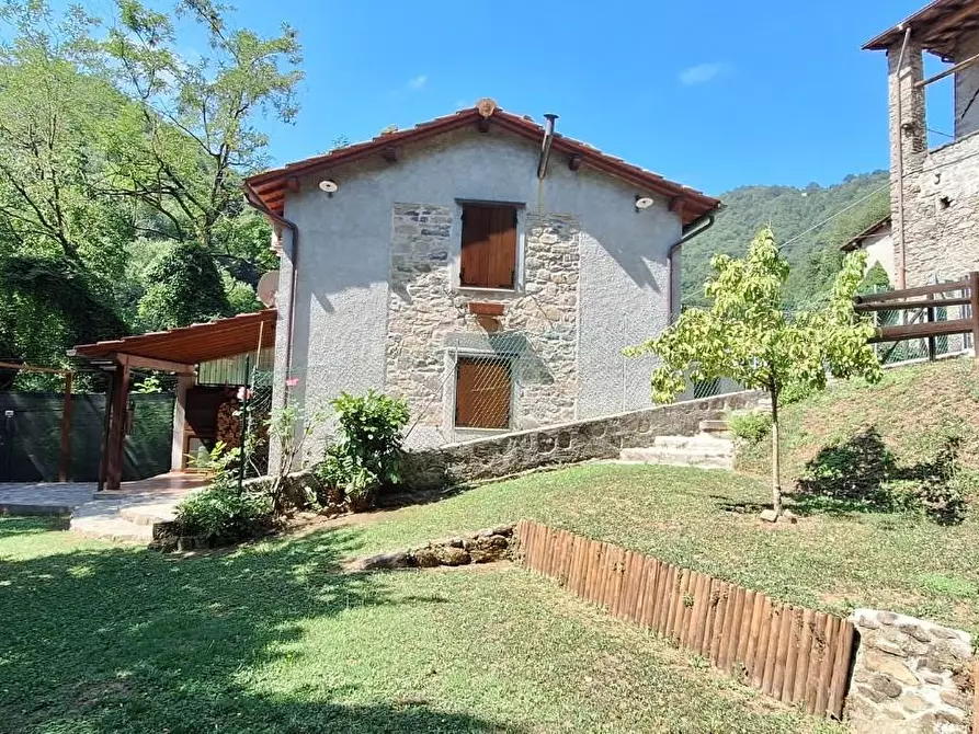 Immagine 10 di Appartamento in vendita  a Pescaglia