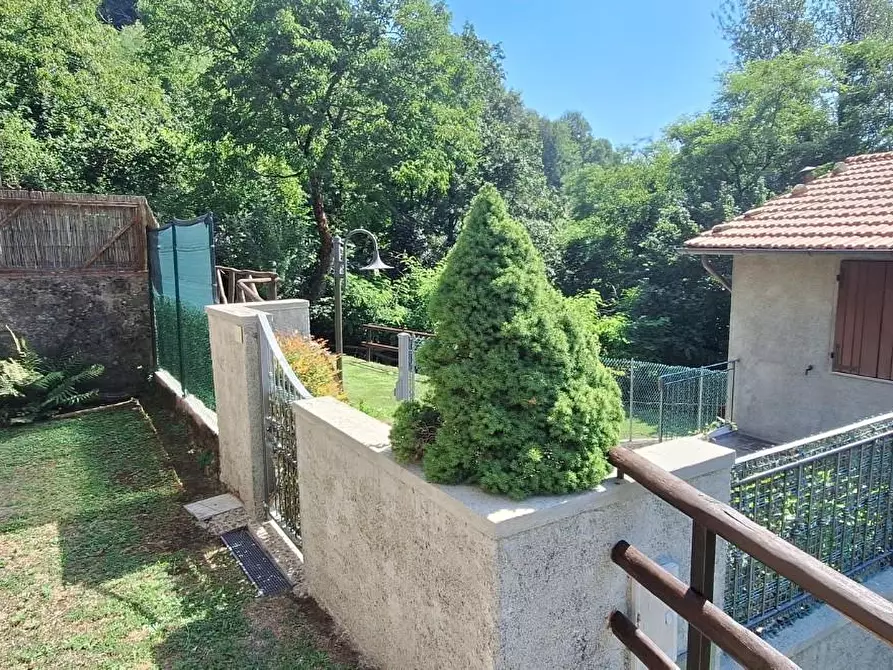 Immagine 2 di Appartamento in vendita  a Pescaglia