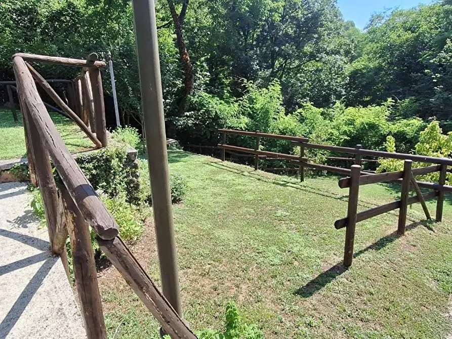 Immagine 5 di Appartamento in vendita  a Pescaglia