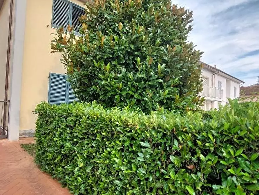 Immagine 3 di Casa bifamiliare in vendita  a Pistoia