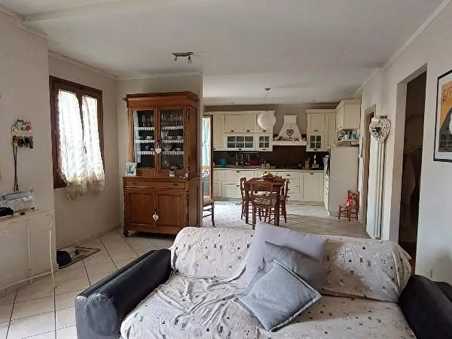Immagine 9 di Casa bifamiliare in vendita  a Pistoia