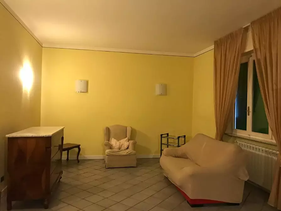 Immagine 3 di Appartamento in affitto  a Lucca
