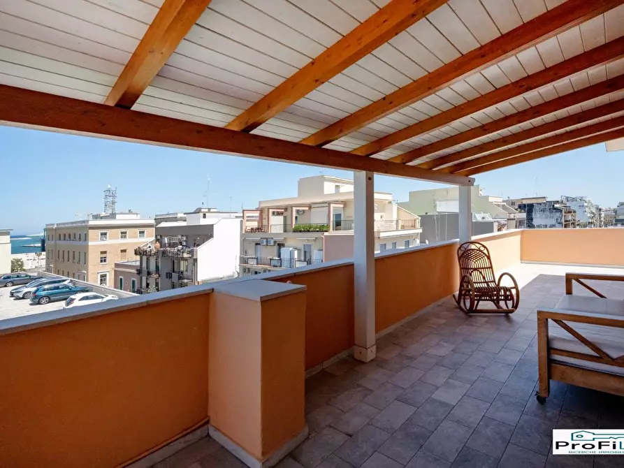 Immagine 13 di Appartamento in vendita  a Bari