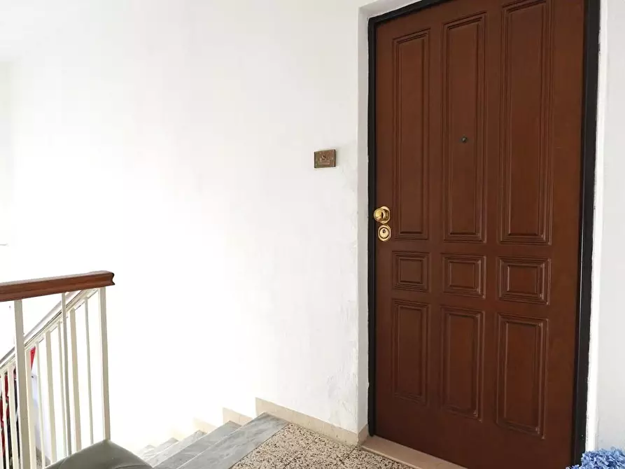 Immagine 2 di Appartamento in vendita  a Lucca