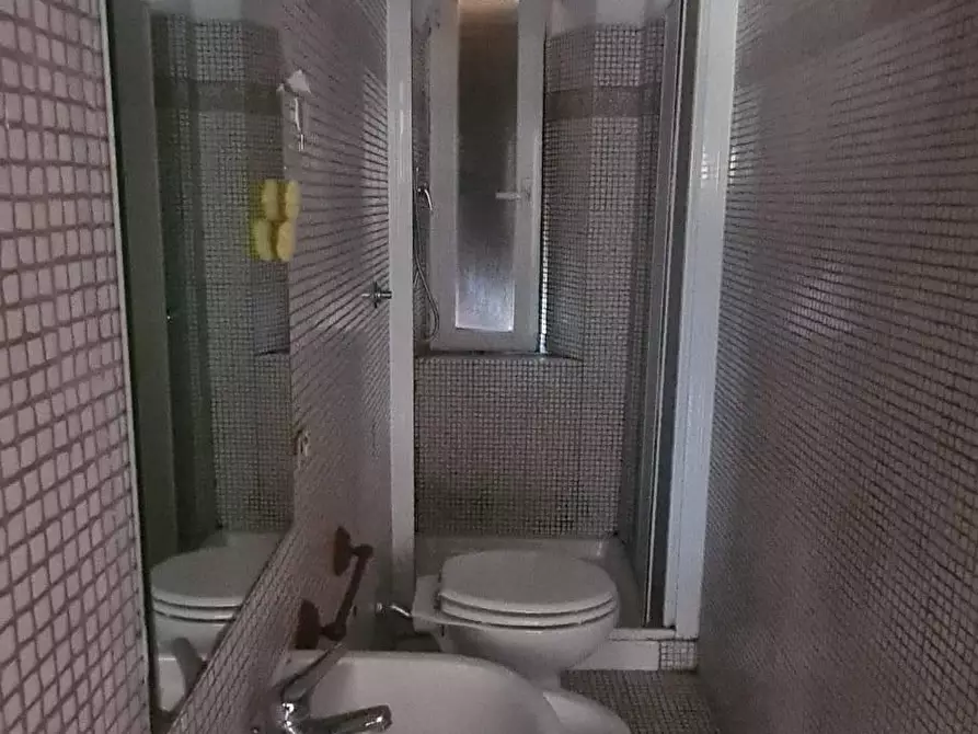 Immagine 4 di Appartamento in vendita  a Livorno