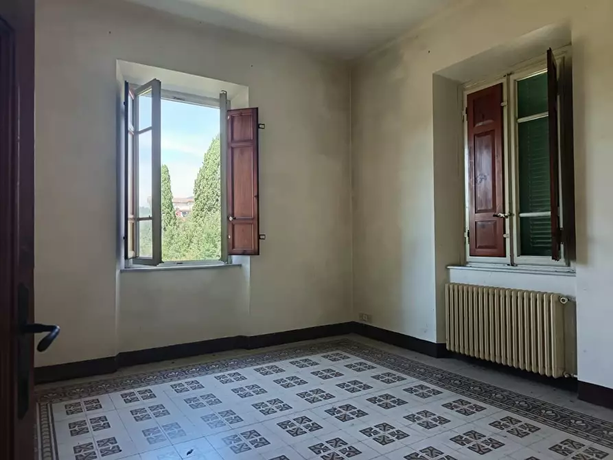 Immagine 7 di Appartamento in vendita  a Lucca