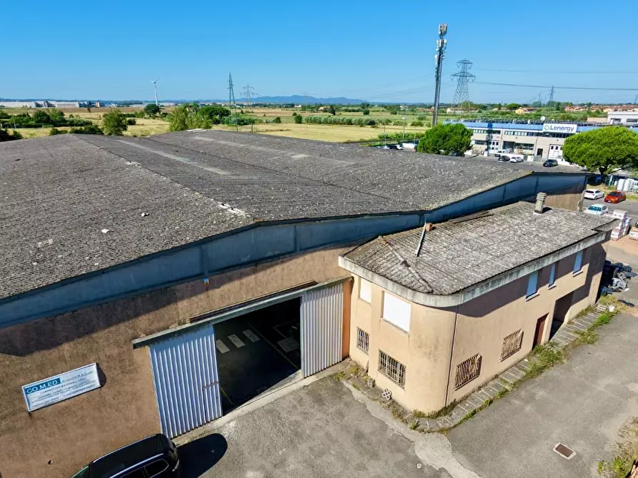 Immagine 2 di Capannone industriale in vendita  a Calcinaia