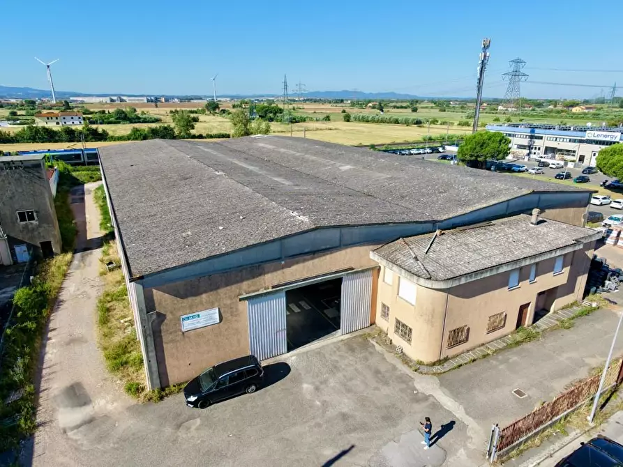 Immagine 7 di Capannone industriale in vendita  a Calcinaia