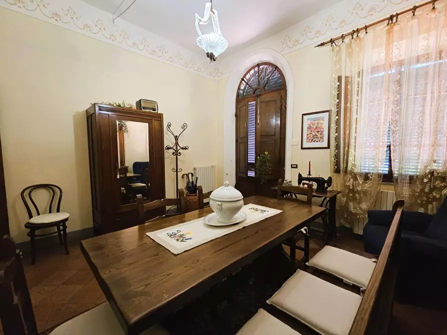 Immagine 22 di Villa in vendita  a Capannori