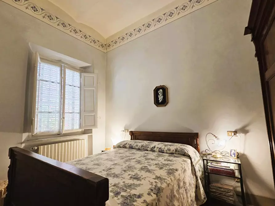 Immagine 20 di Villa in vendita  a Capannori