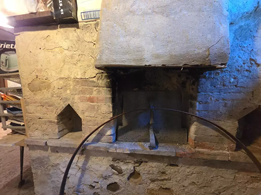 Immagine 55 di Villa in vendita  a Capannori