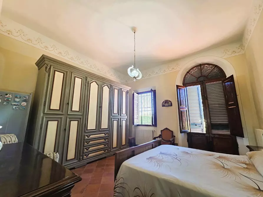Immagine 13 di Villa in vendita  a Capannori