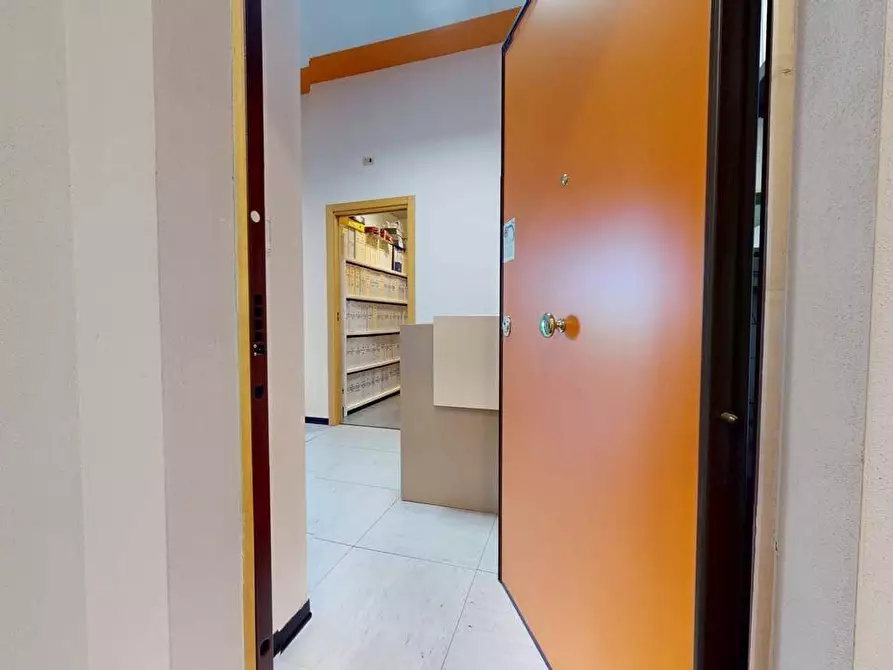 Immagine 20 di Ufficio in vendita  a Pisa