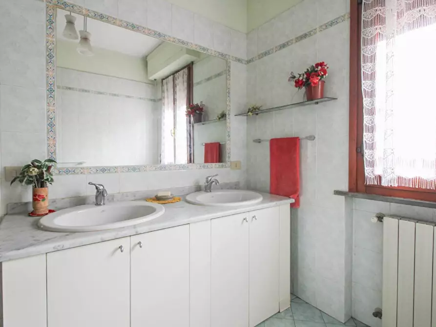 Immagine 28 di Appartamento in vendita  a Vicopisano