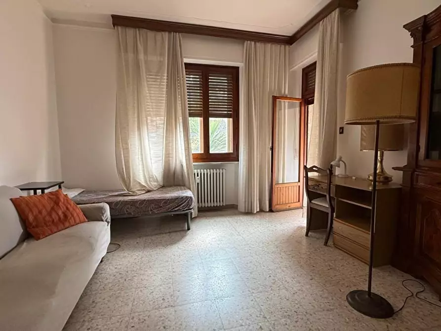 Immagine 7 di Appartamento in affitto  a Siena