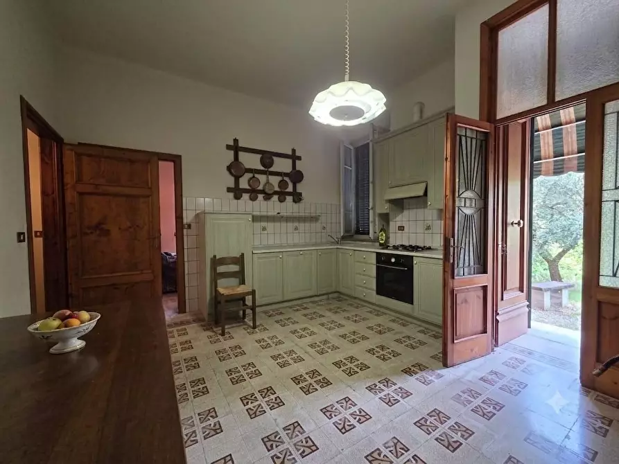 Immagine 56 di Villa in vendita  a Lucca