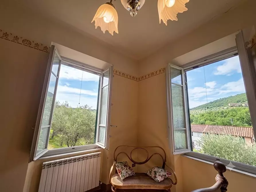 Immagine 57 di Villa in vendita  a Lucca