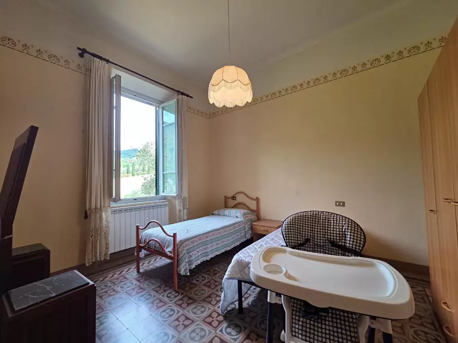 Immagine 37 di Villa in vendita  a Lucca