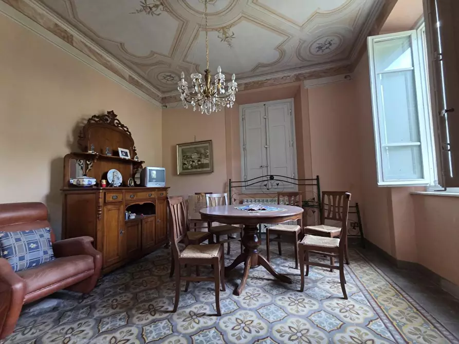Immagine 6 di Villa in vendita  a Lucca