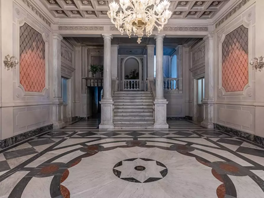 Immagine 49 di Appartamento in vendita  a Pisa