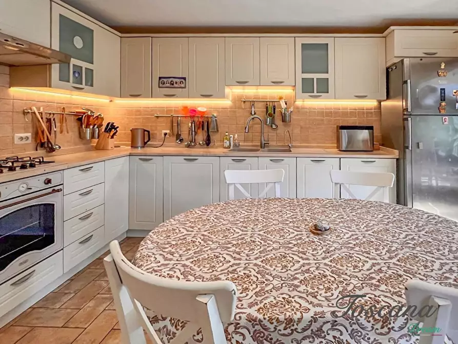 Immagine 89 di Casa colonica in vendita  a Roccastrada