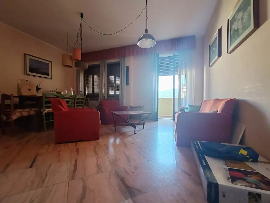Immagine 11 di Appartamento in vendita  a Massa