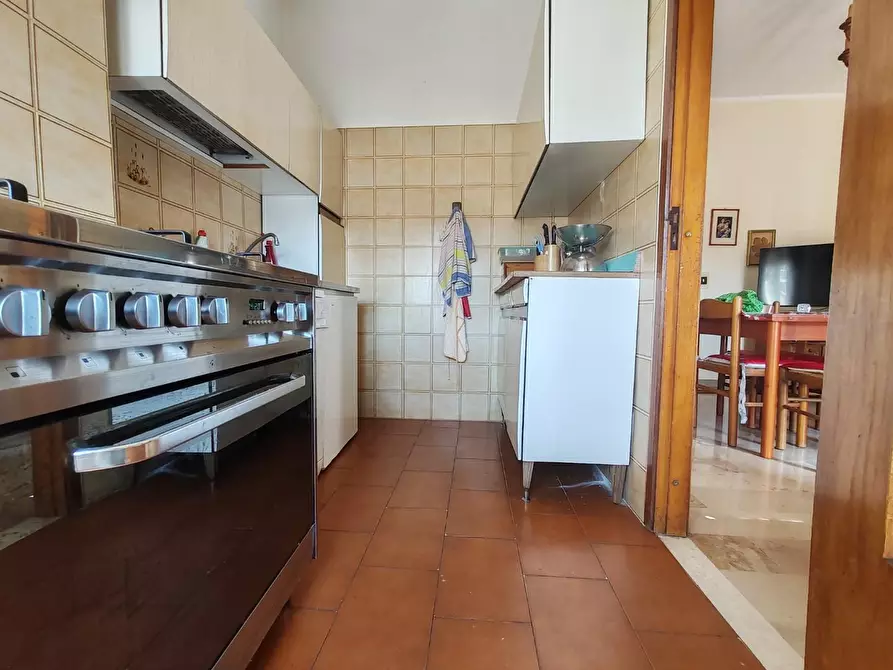 Immagine 7 di Appartamento in vendita  a Massa