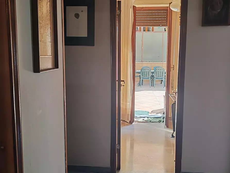 Immagine 2 di Appartamento in vendita  a Massa