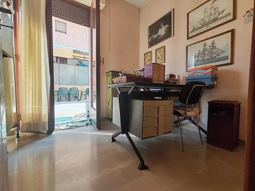 Immagine 1 di Appartamento in vendita  a Massa