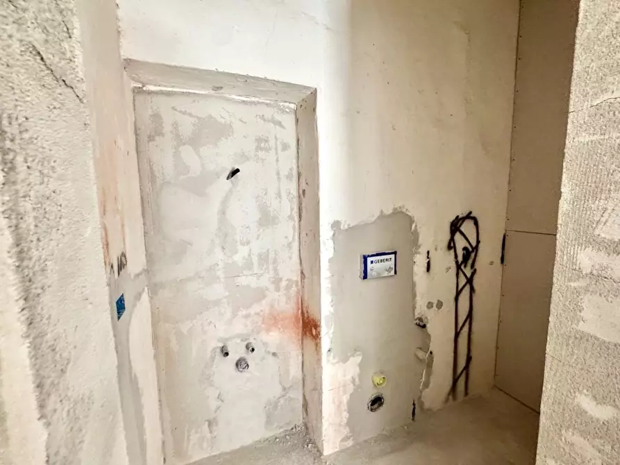Immagine 14 di Appartamento in vendita  a Pisa