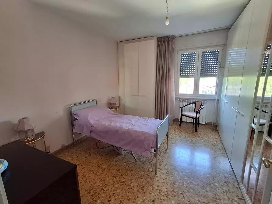 Immagine 11 di Appartamento in vendita  a Pisa