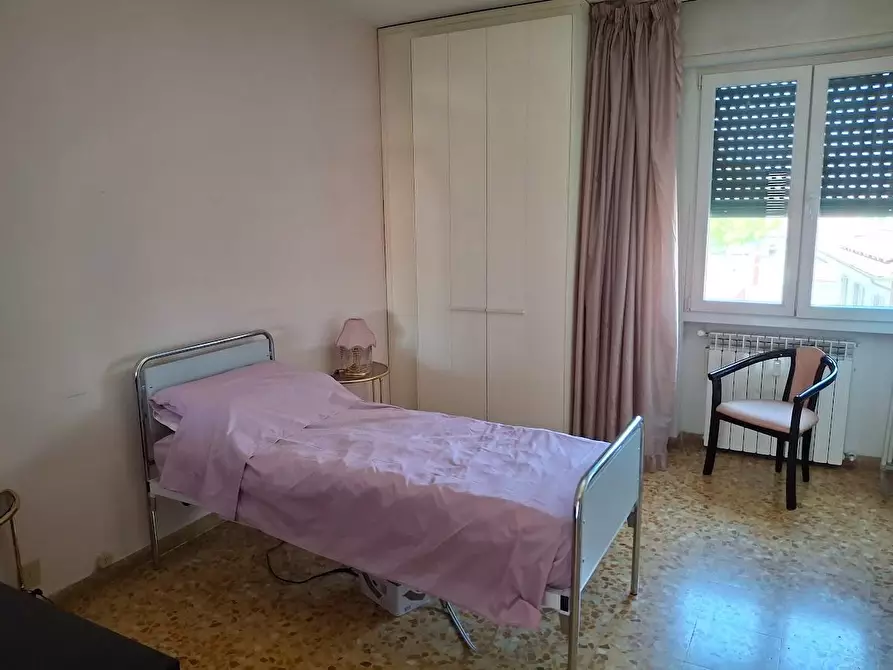 Immagine 16 di Appartamento in vendita  a Pisa