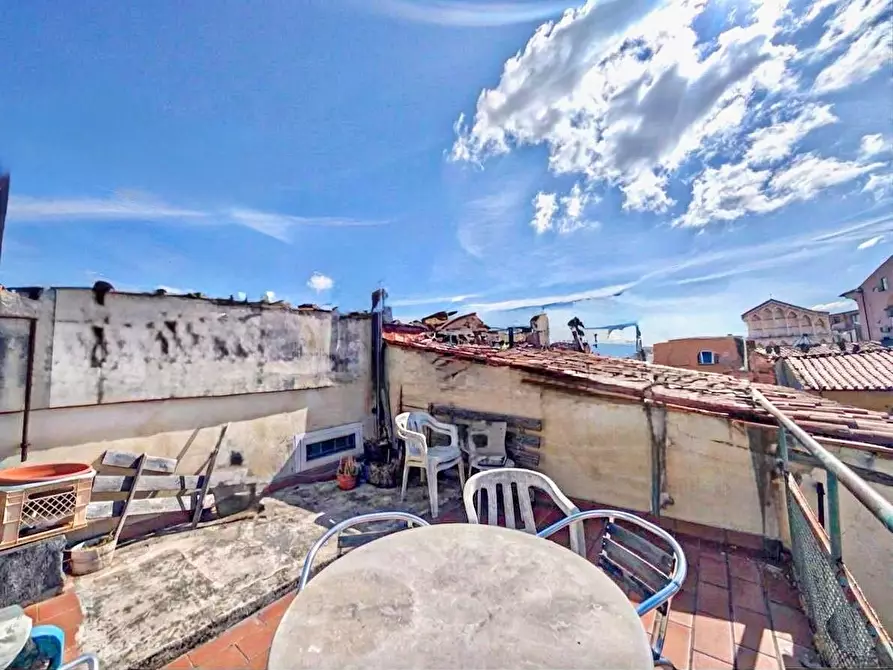 Immagine 13 di Appartamento in vendita  a Pisa