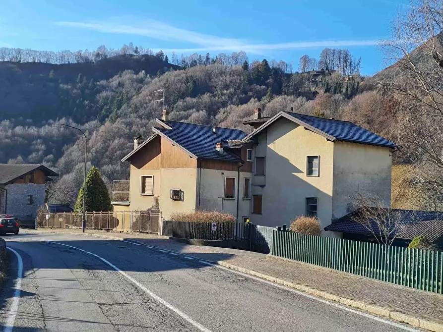 Immagine 1 di Appartamento in vendita  a Serina