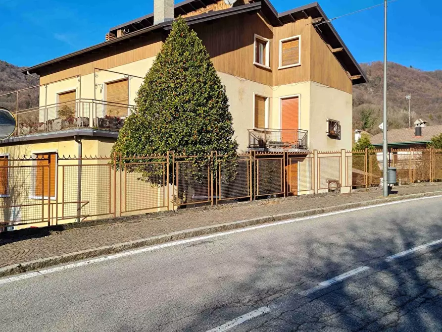 Immagine 2 di Appartamento in vendita  a Serina