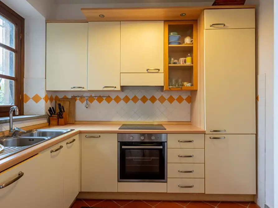Immagine 18 di Rustico / casale in vendita  a Vicopisano