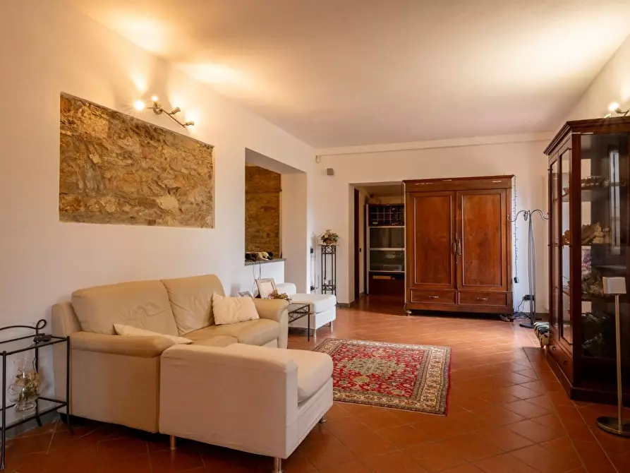 Immagine 7 di Rustico / casale in vendita  a Vicopisano