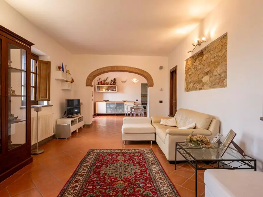 Immagine 11 di Rustico / casale in vendita  a Vicopisano