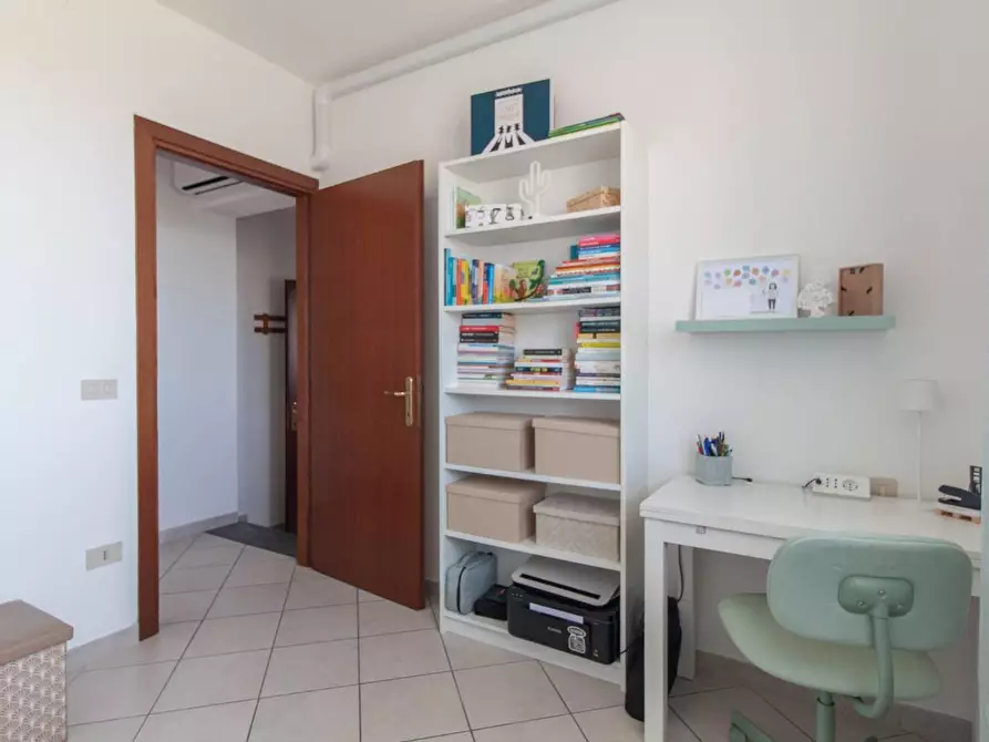 Immagine 22 di Appartamento in vendita  a Cascina